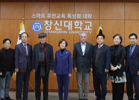 양왕용 부산대 명예교수, 문덕수문학관에 60년대 유일 시전문지 《시문학》 통권 20권 기증