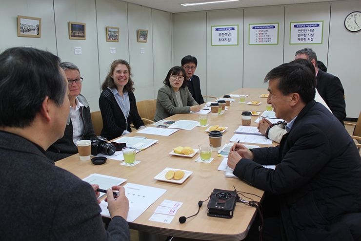 독일 하노버대학교 교수단1.jpg