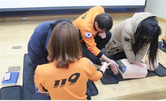 창원시 심폐소생술 경연대회 우수상 수상2.jpg 창원시 심폐소생술 경연대회 우수상 수상2.jpg
