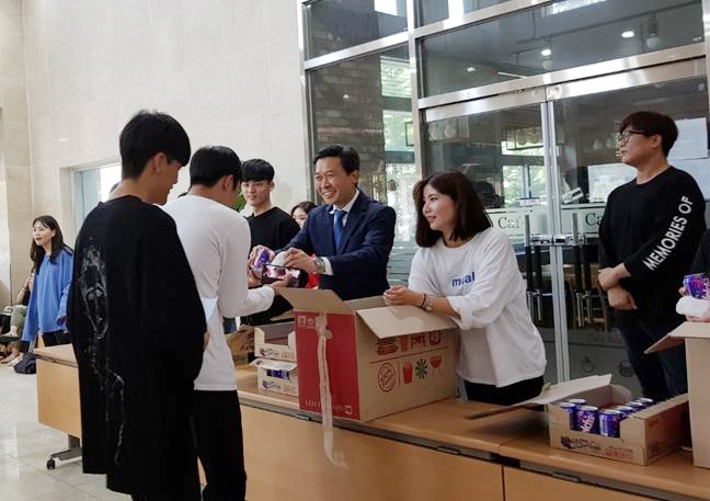 총장님_햄버그_1.jpg 총장님_햄버그_1.jpg